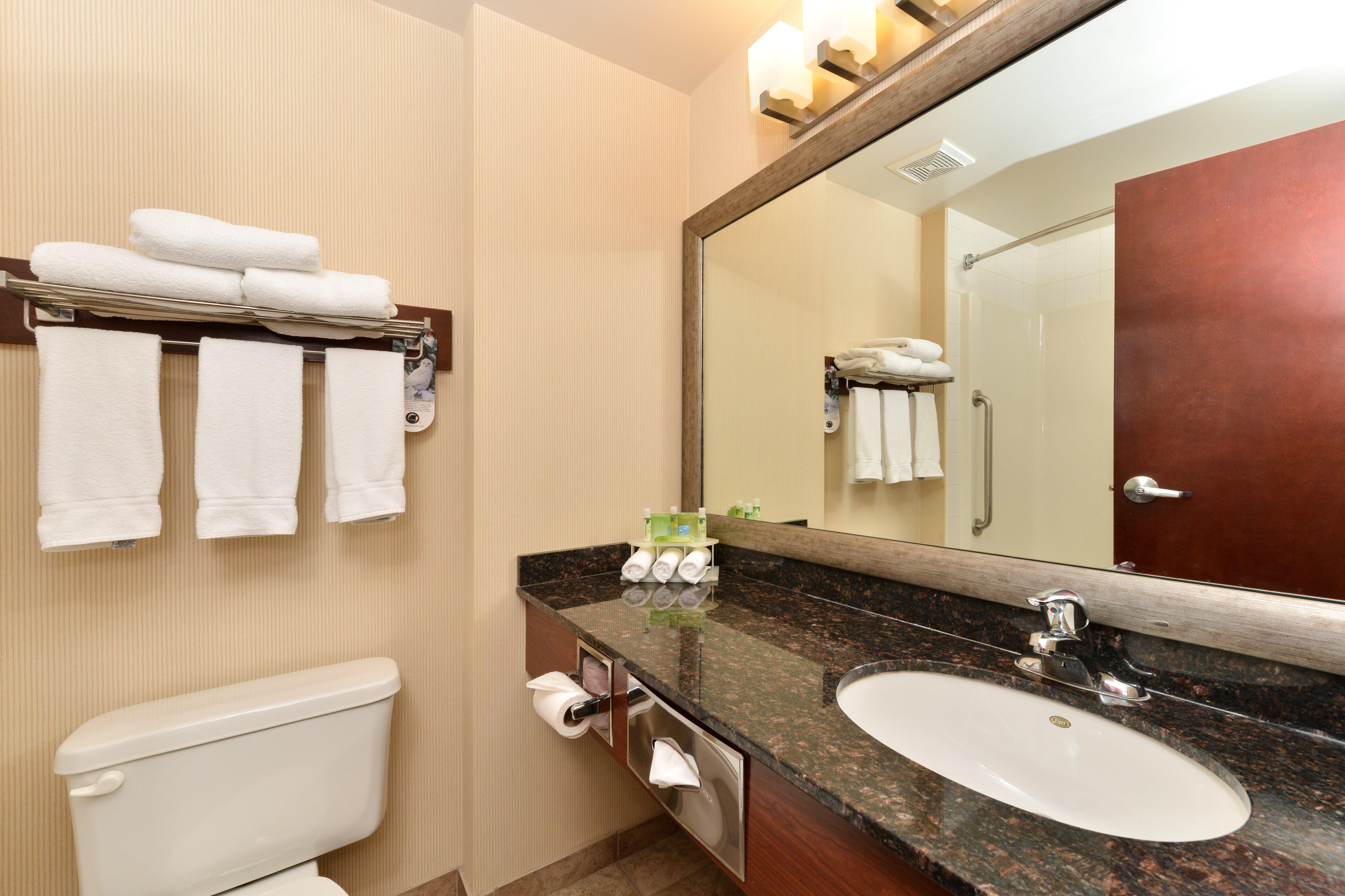Holiday Inn Express Edmonton North By Ihg מראה חיצוני תמונה
