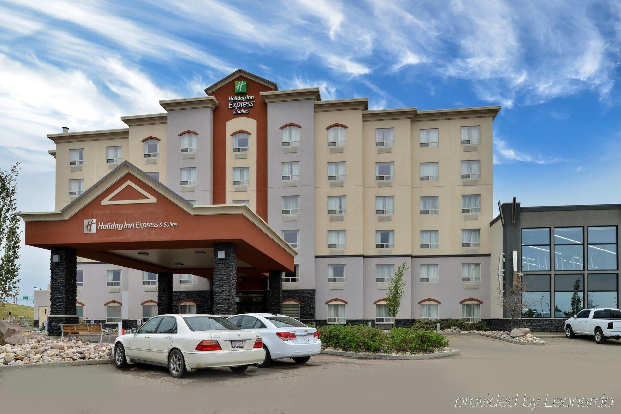 Holiday Inn Express Edmonton North By Ihg מראה חיצוני תמונה