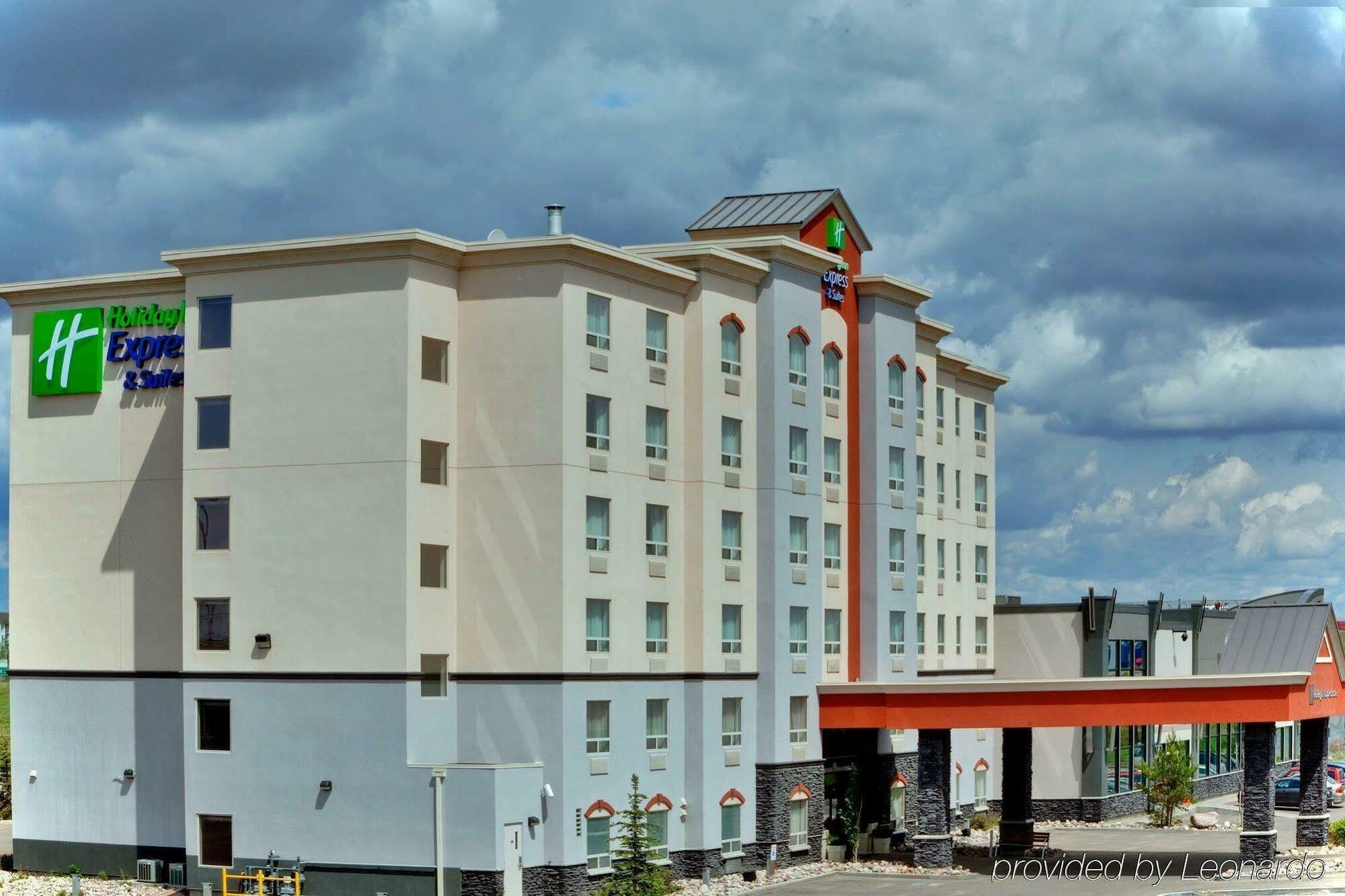 Holiday Inn Express Edmonton North By Ihg מראה חיצוני תמונה