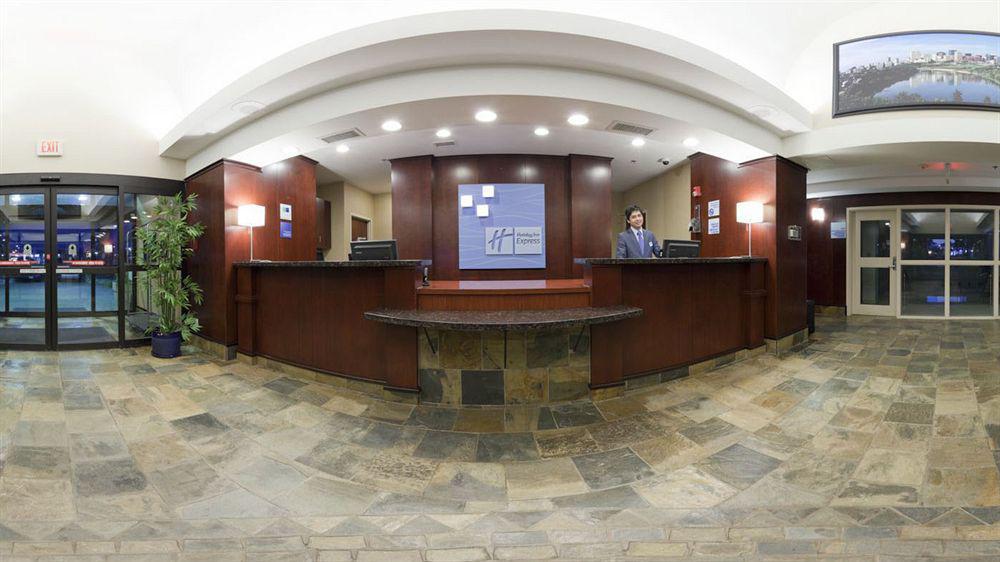 Holiday Inn Express Edmonton North By Ihg מראה חיצוני תמונה